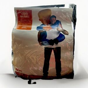 LEADER TRUMP INFLATABLE